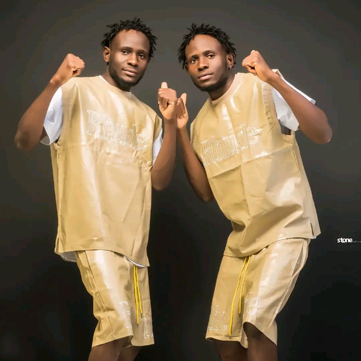 Jumeaux sacré officiel