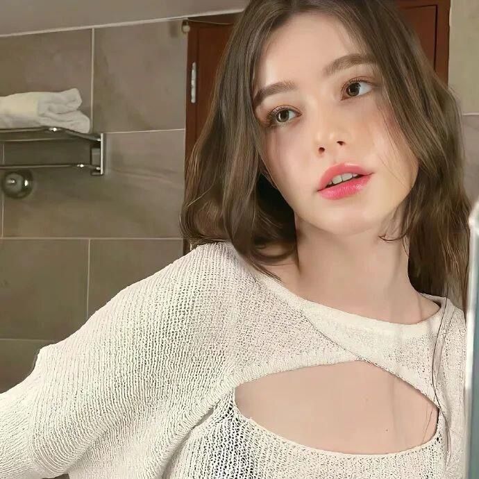wxttefhiijh8679