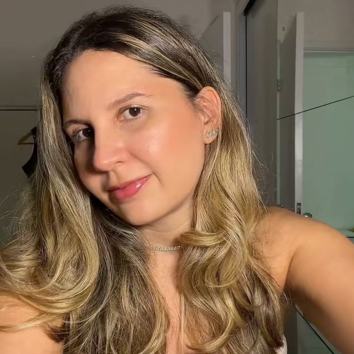 VanessaCasaes