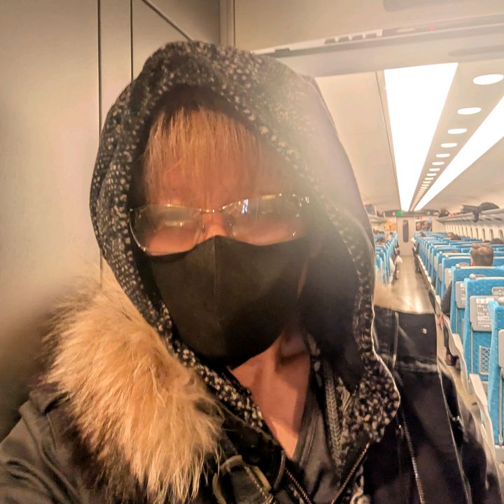 もに
