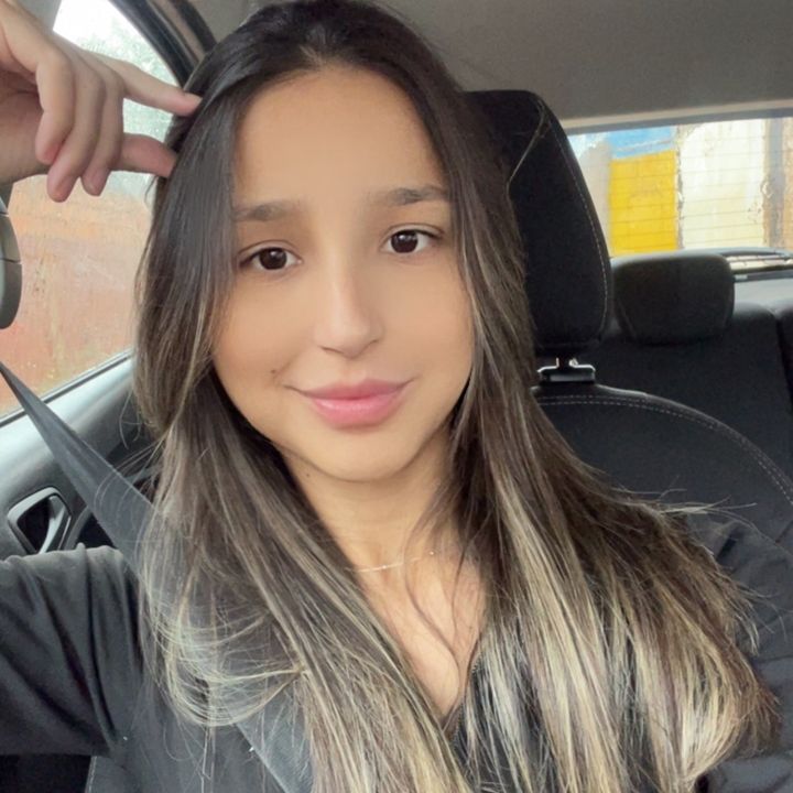 Bruna | Creator TikTok