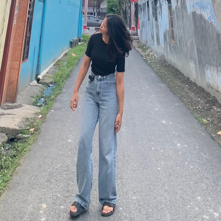 Yanaa
