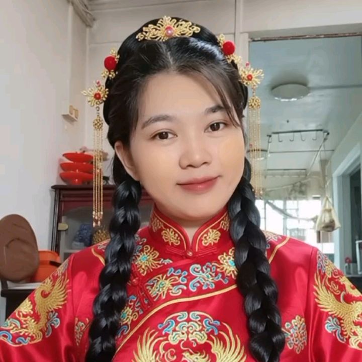 🌷DawHsu🌷(ဝါးခယ်မသူလေး🌾🌾🌾)