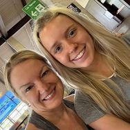 allie & liv