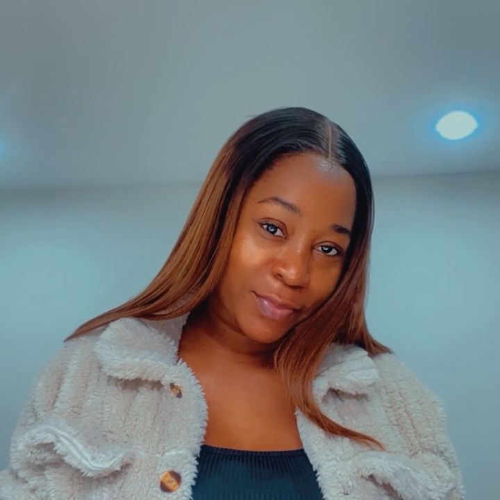 🦋She’s liv🇬🇭🇬🇧
