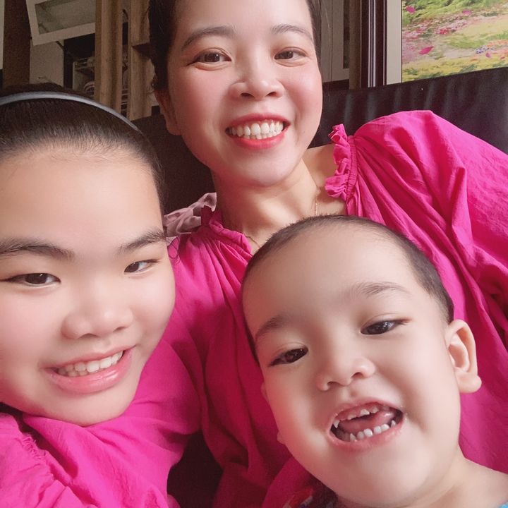 Mẹ Hổ Xù Xinh Xắn