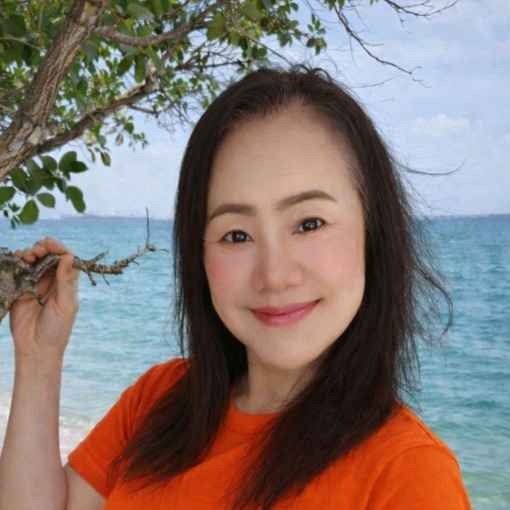 เดือน เสริมความงาม