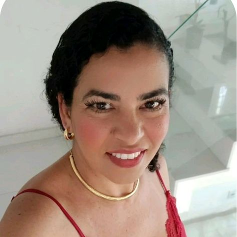 Daniele Martins 👑