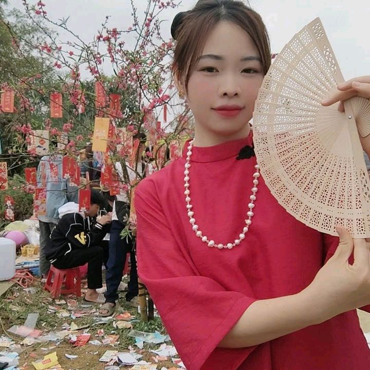 Lynh mặc xinh