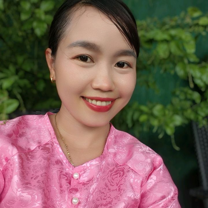 Diễm Xưa Làm Nông