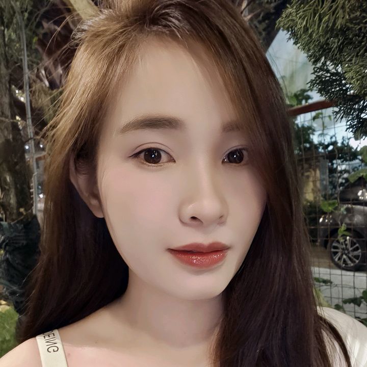 Em Nấm Tạp Hóa