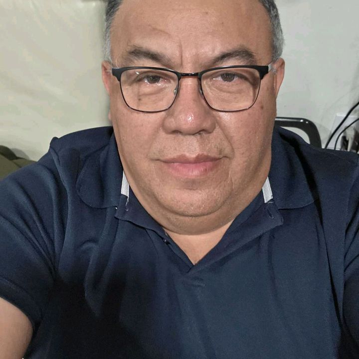 mangocarlos herrera