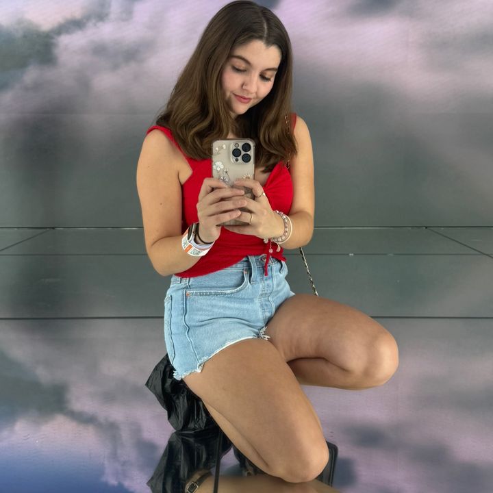 BrunetteGirly2025