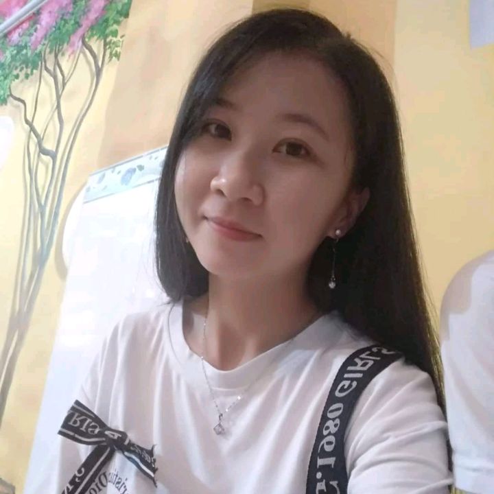 Tạp hóa nhà viên