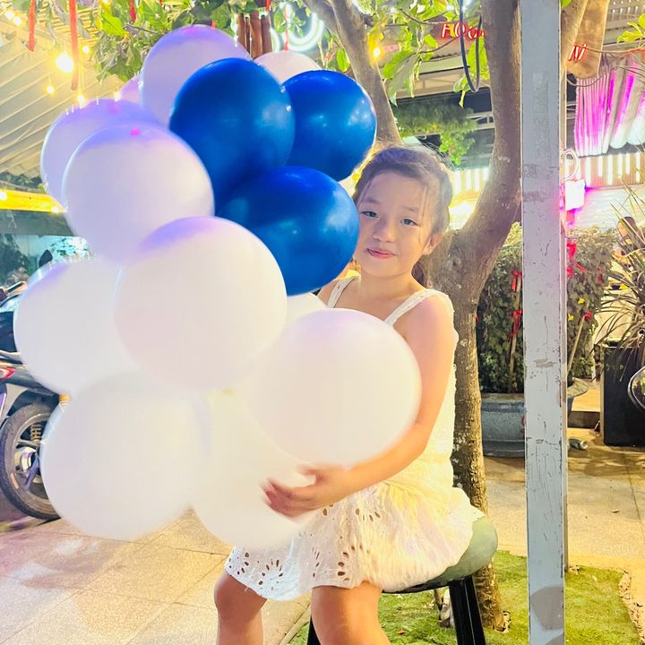 Tiệm Nhỏ Của Bông