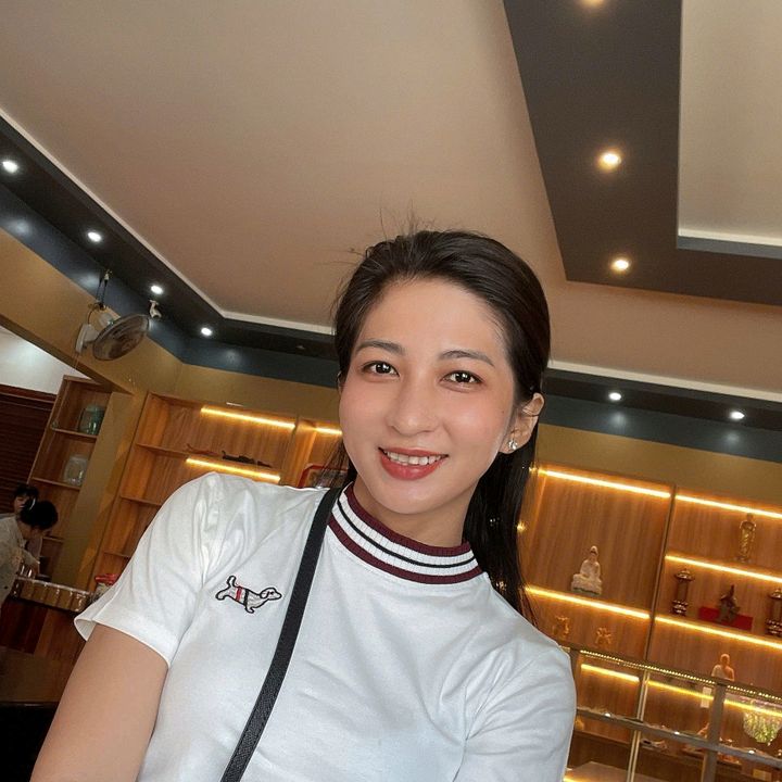 @lợi Thúy 18🇻🇳
