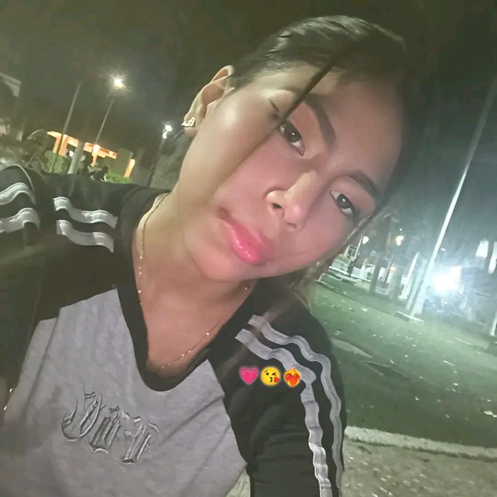 ana chiek
