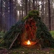 GIRL BUSHCRAFT