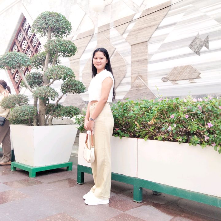 KhinMyatNoe