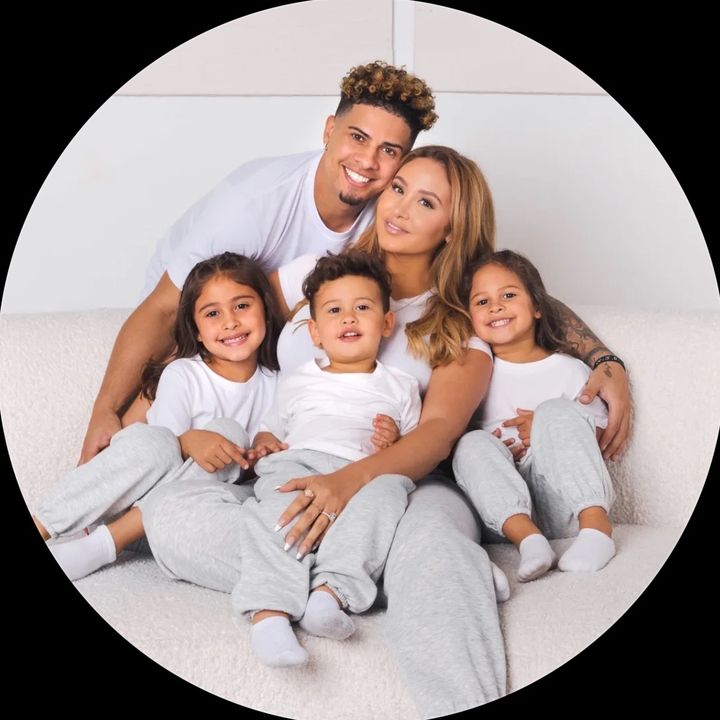 ACE FamilyFan'S