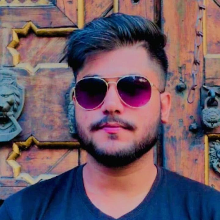 Malik_عبدالرحمٰن😜Live