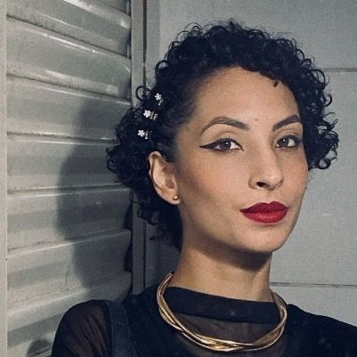 Júlia Gabriela | Creator