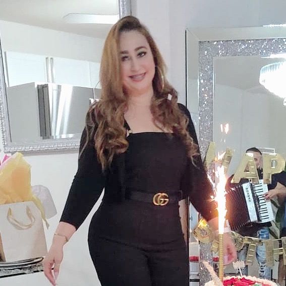 Angelie Yadiel_Shop