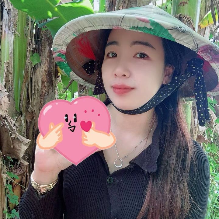 HUỲNH OANH REVIEW