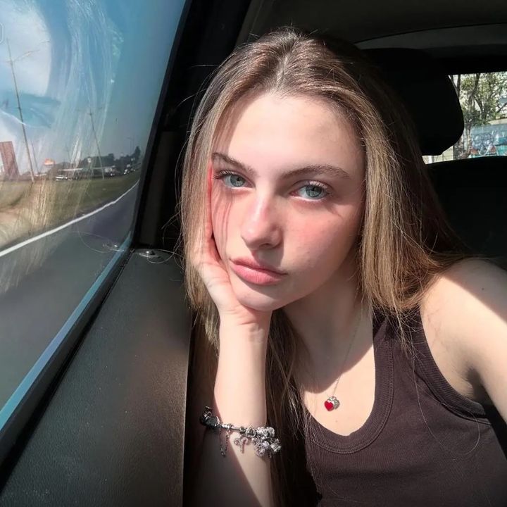 Ev