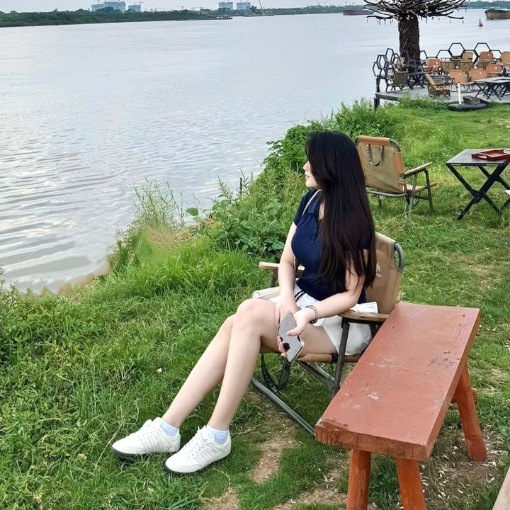Hồng Vân