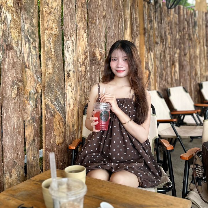 Bé Tủn Tập Xây Kênh