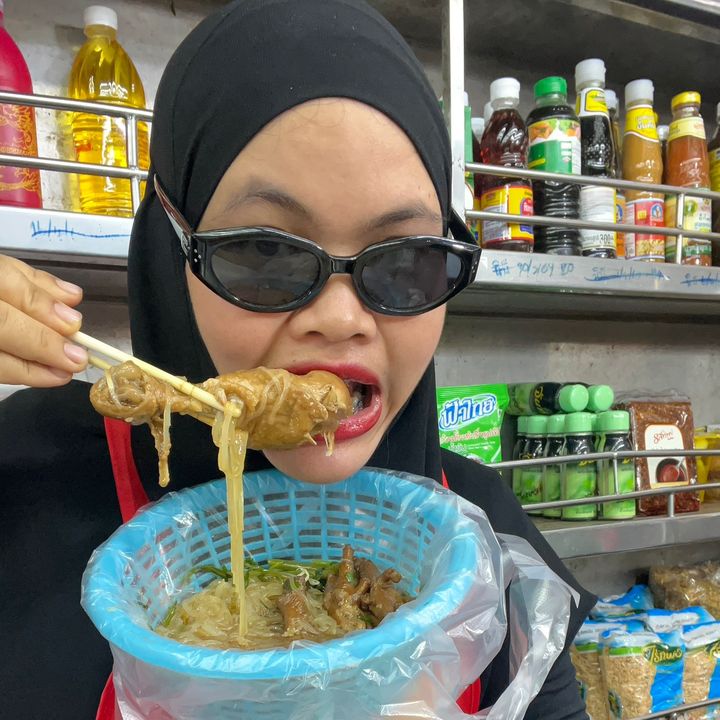 หนูดีชอบกินเตี๋ยวไก่