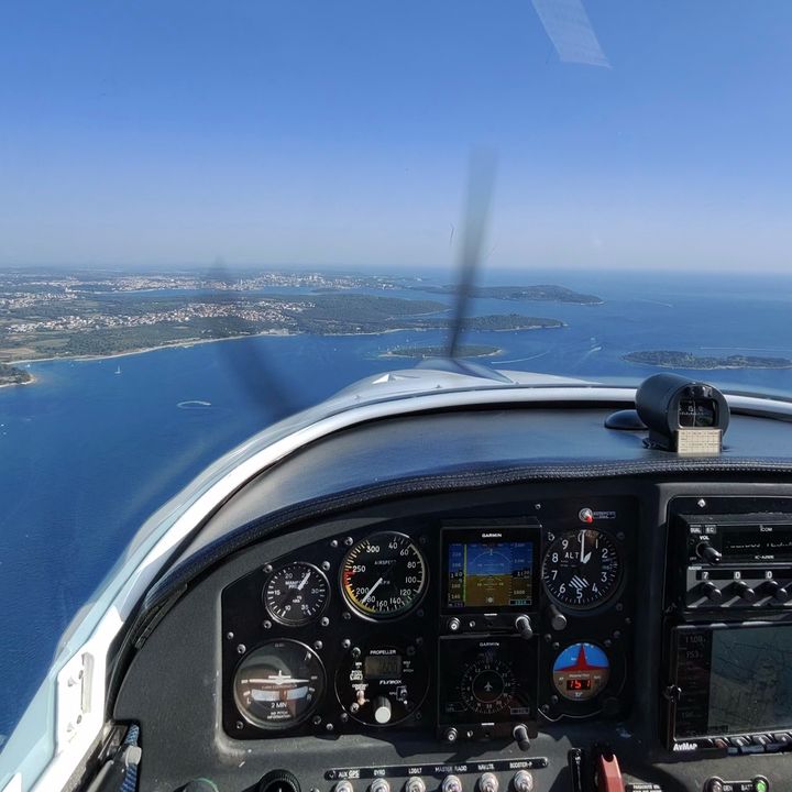 Victor Mike Pilot