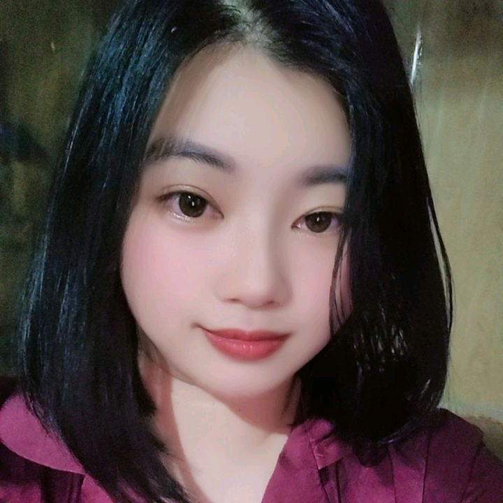 Em Hạnh tạp tóa