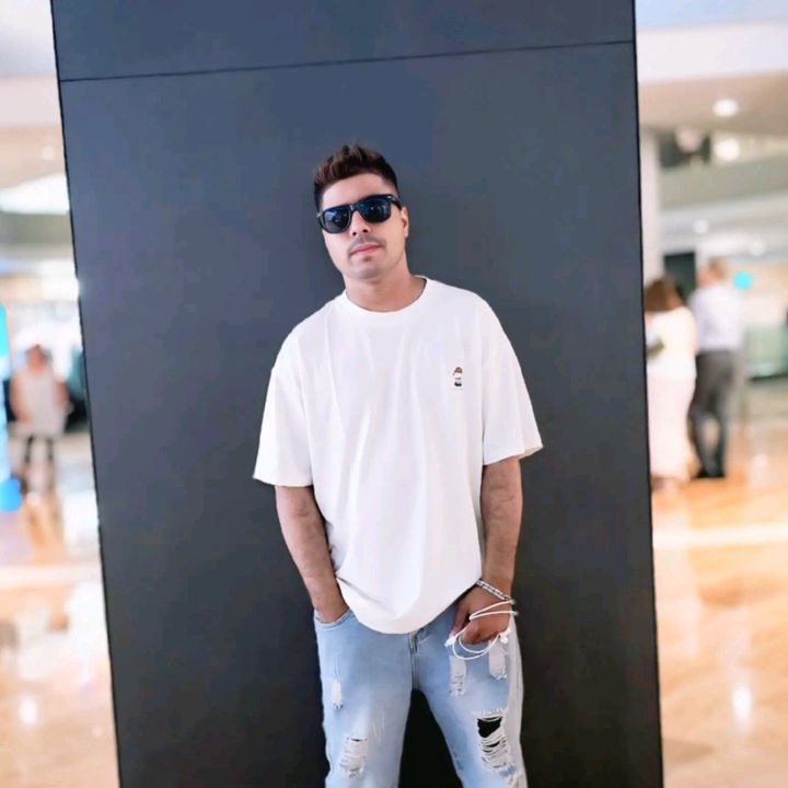 𝕭𝖆𝖇𝖚—🇪🇺