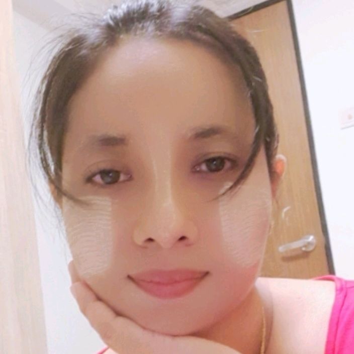 Hnin Hnin23
