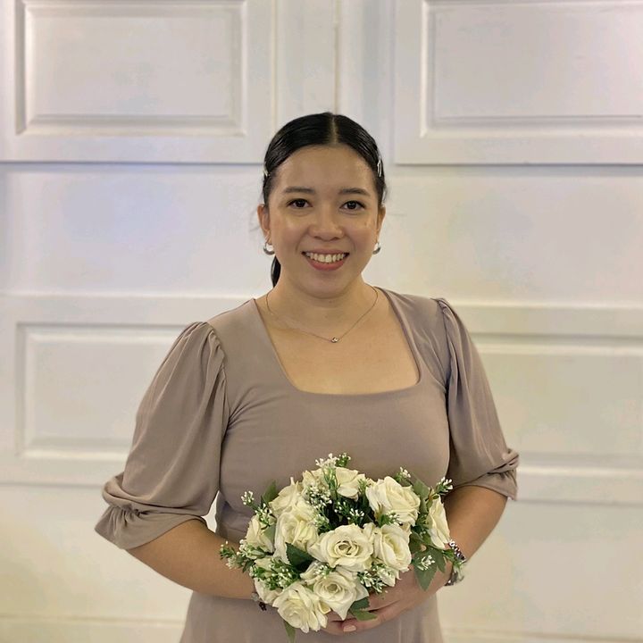 Miss Evon ᥫ᭡。