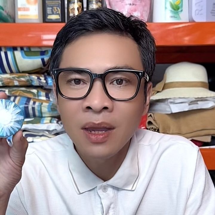 Hiếu Trùm Săn Deal