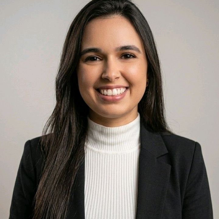 Clara Carvalho | Creator