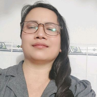 Tuyết Nguyễn