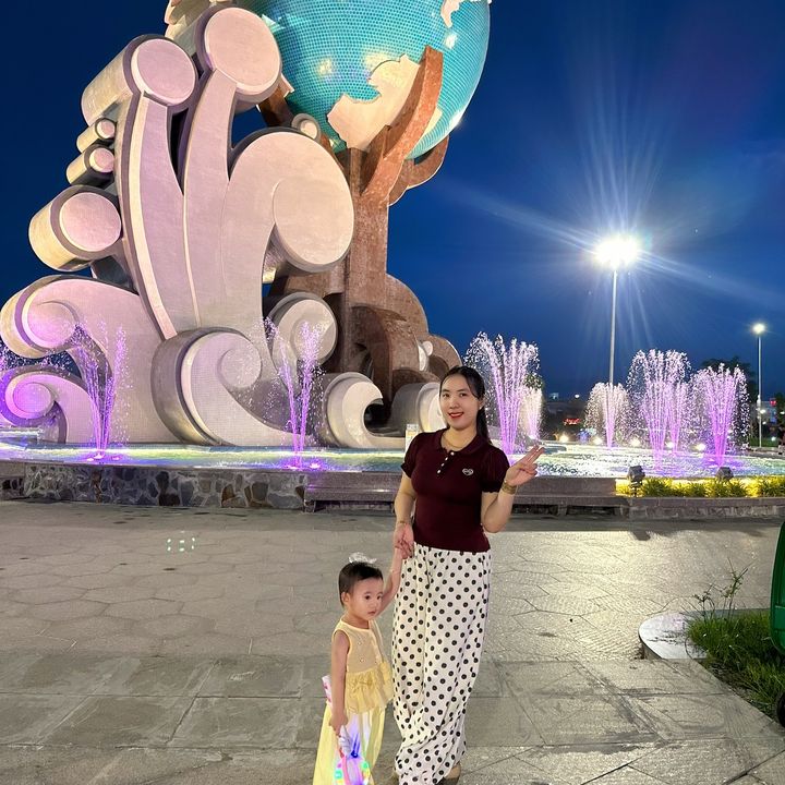 Mai Linh ( mẹ Bơ )