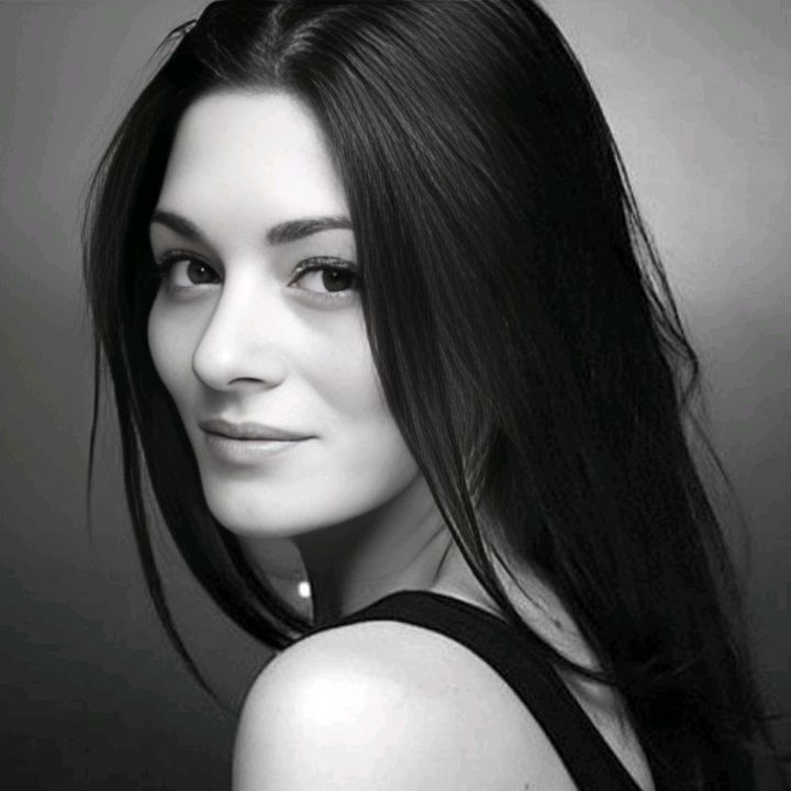 Sara 😈🖤⛓️