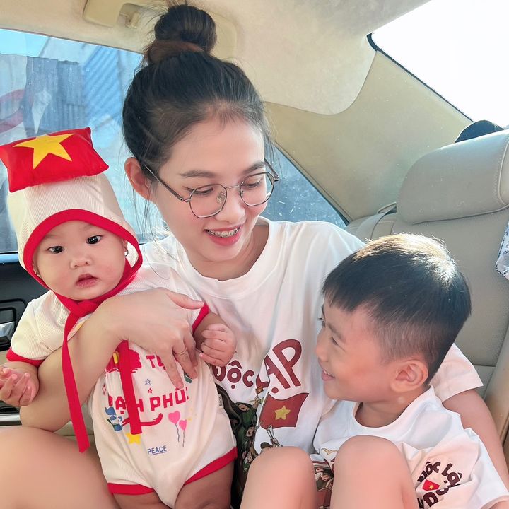 Mẹ của Bối&Sol