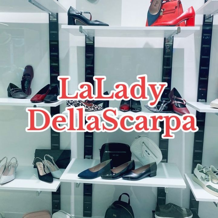 laladydellascarpa