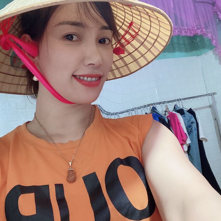 Hằng Vui Vẻ