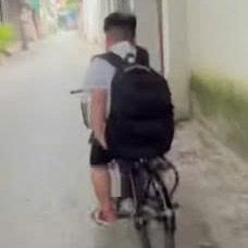 Đi học cùng con