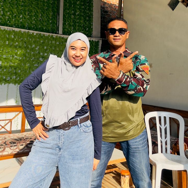 viky_family