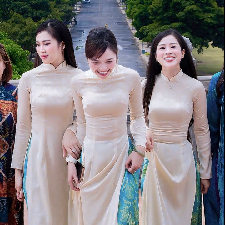 3 đứa này
