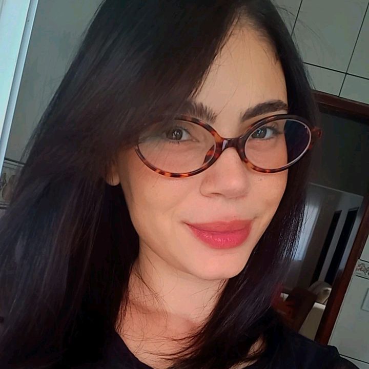 Suzy Lima