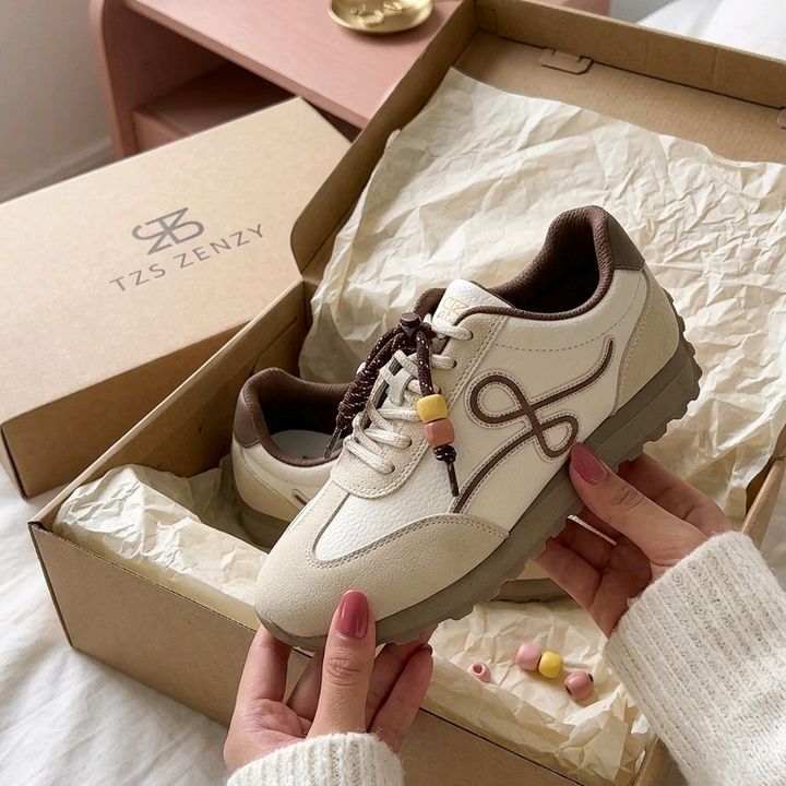 sepatu/sendal kekinian